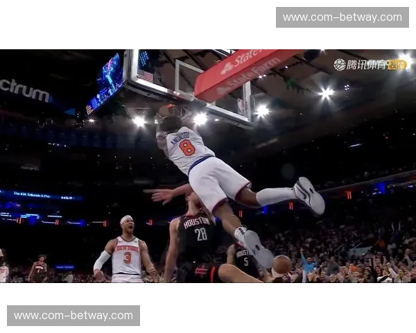 尼克斯阿奴诺比侧翼锁防 关键回合限制对手箭头效率