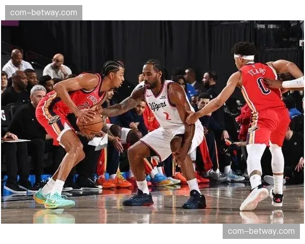 鹈鹕四连胜遭快船终结 球队士气受到一定打击